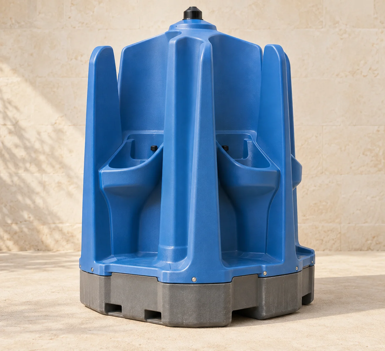 DIXI® URI – Vierplatz-Urinal auf Mallorca mieten